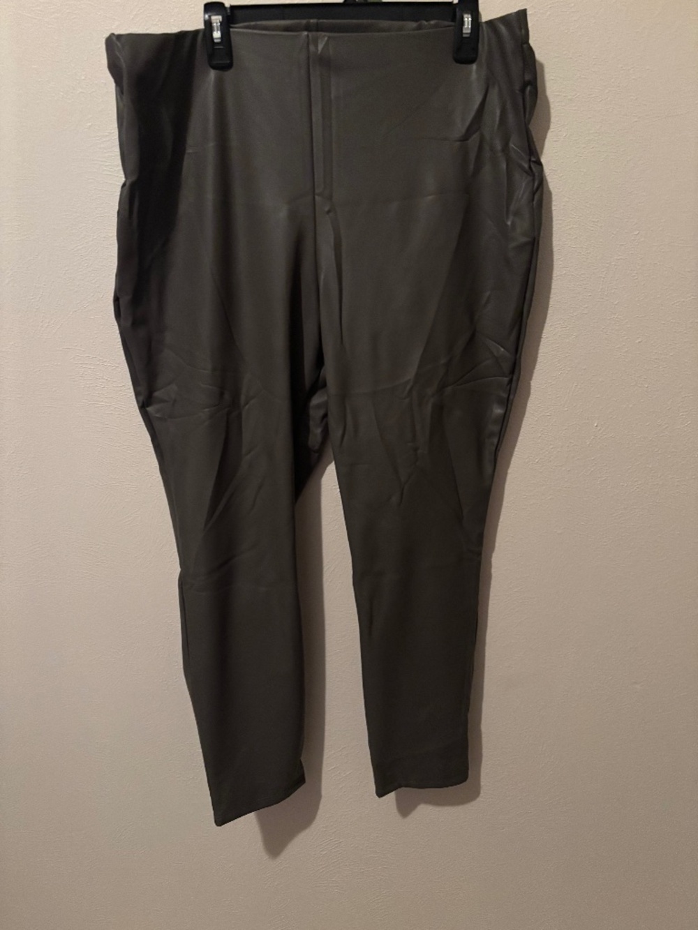 Express Women's Grey Super High Waisted Faux Leather Ankle Leggings - Size XL